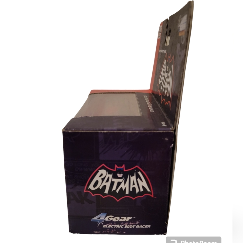 Auto World Electric Slot Racer: Batman - Picture 2 of 5
